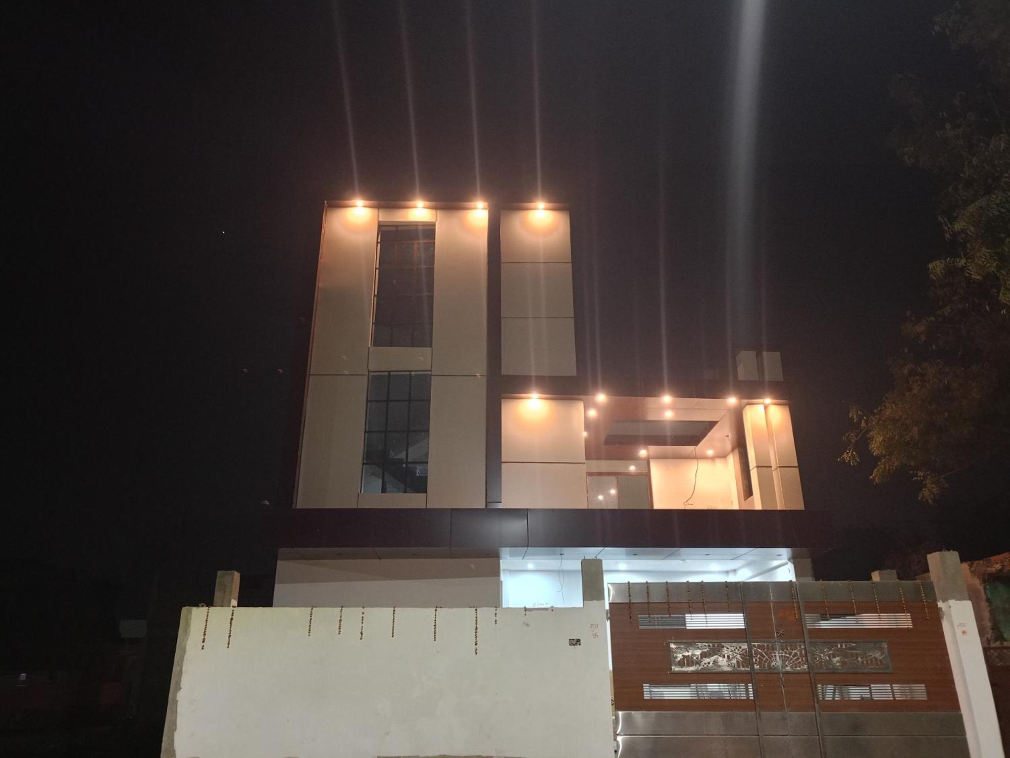 Radiant Hotel Sangam Prayagraj Exterior photo